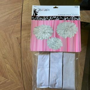 NWT His & Hers tissue Pom poms